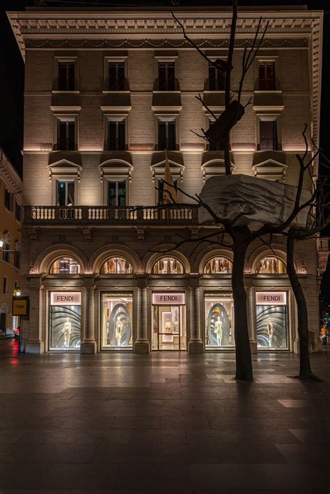 Boutique FENDI Monterrey El Palacio De Hierro Monterrey.